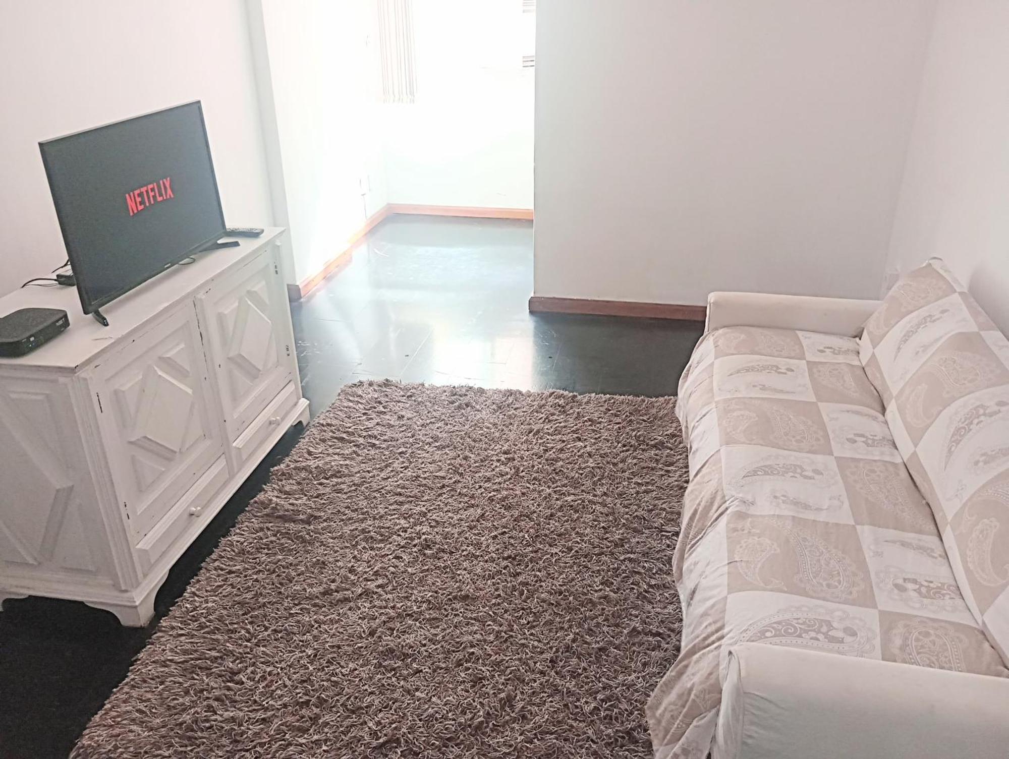 A 600 Metros Da De Copacabana Apartamento *